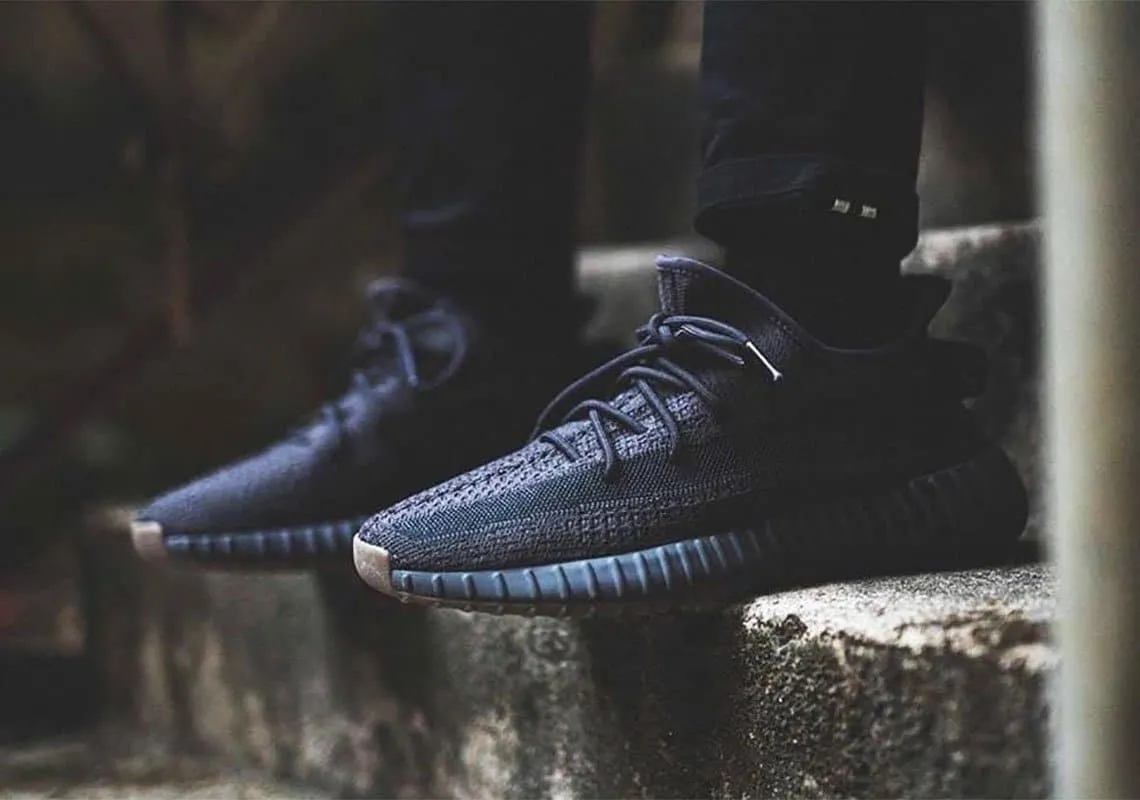 Adidas Yeezy Boost 350 V2 Cinder