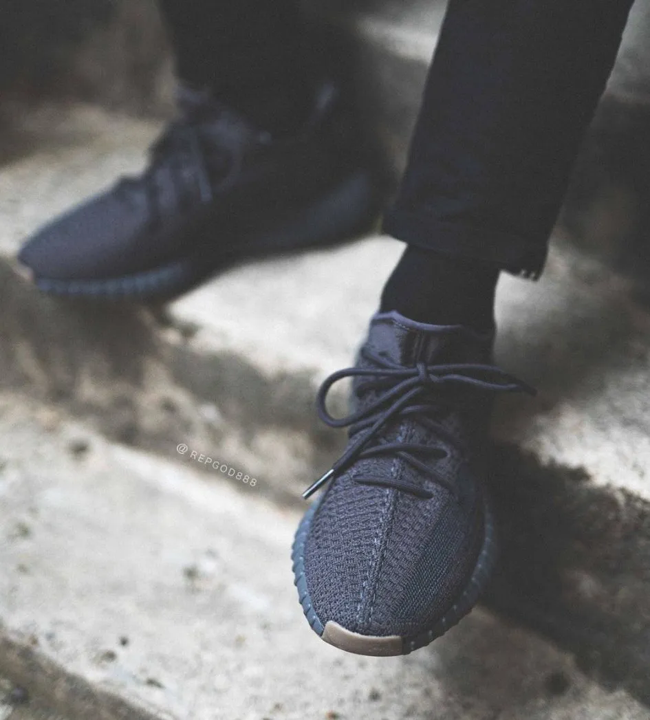 Adidas Yeezy Boost 350 V2 Cinder