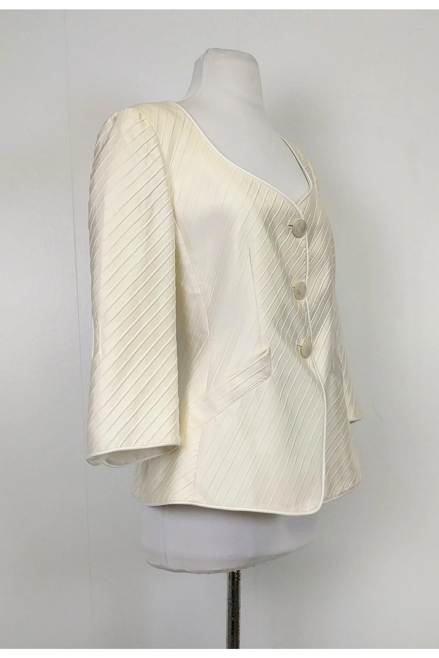Armani Collezioni - Cream Textured Silk Blend Blazer Sz 10