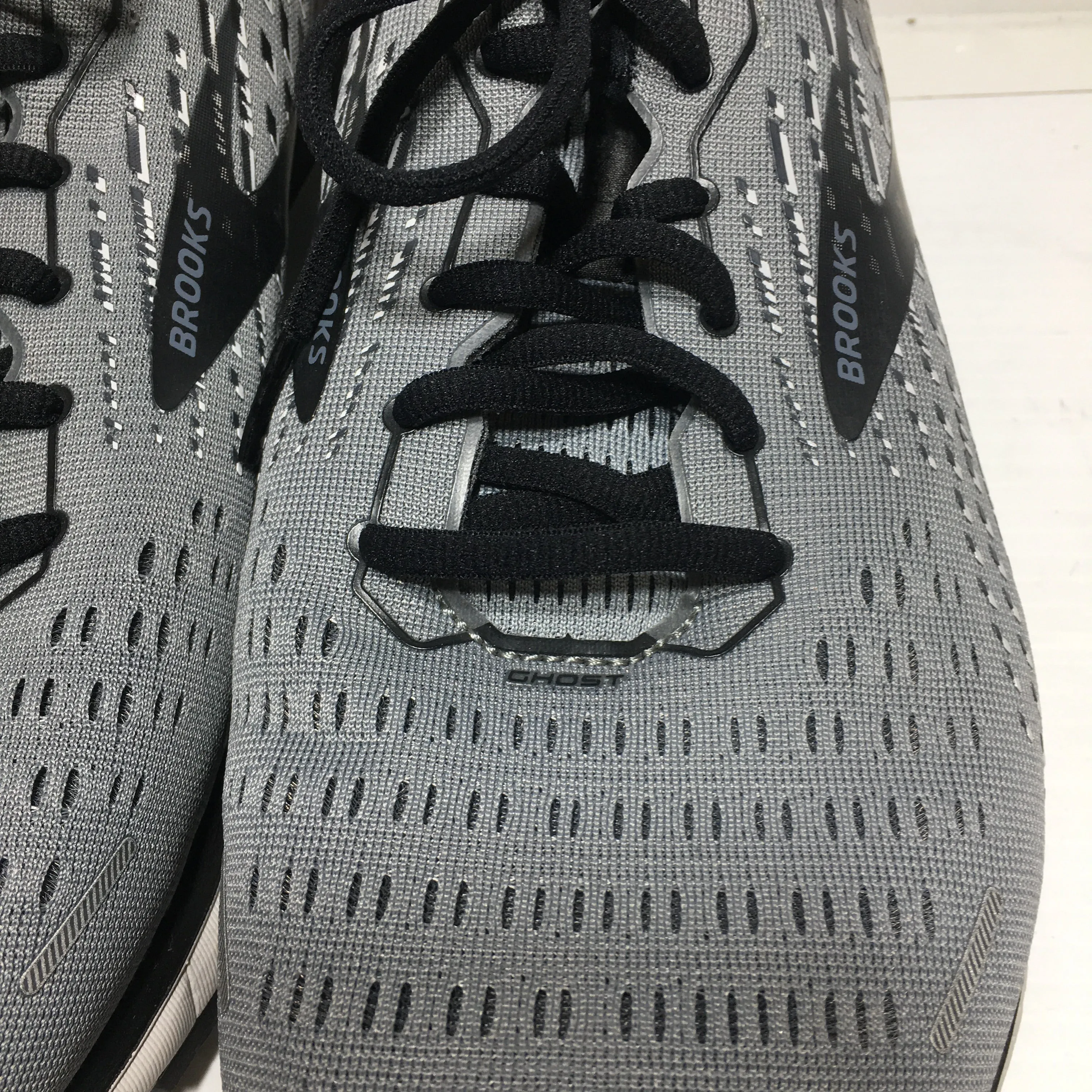 Brooks Men's Running Shoes - Size 11 - Pre-Owned - Z796EF