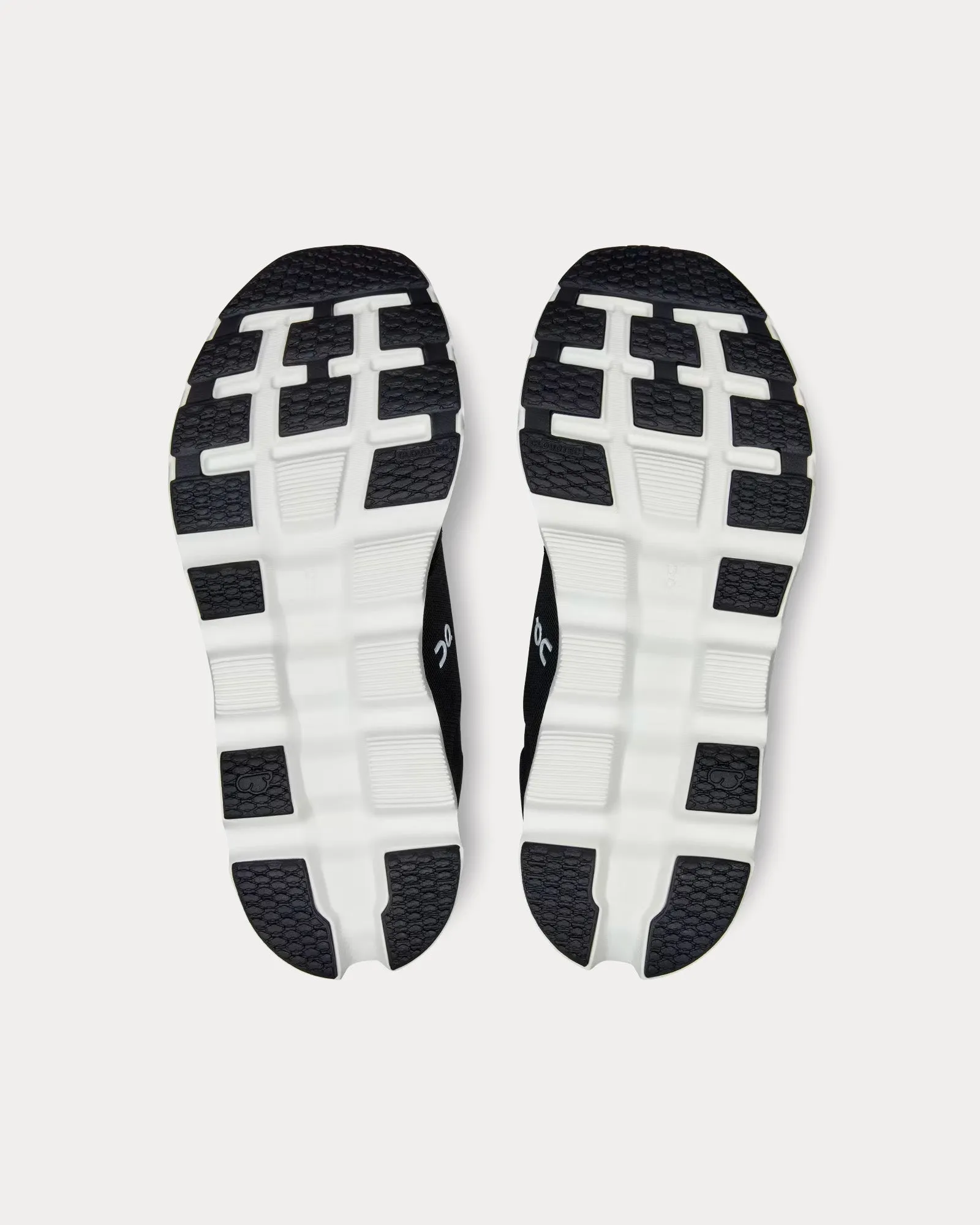 Cloudstratus 3 Black / Frost Running Shoes