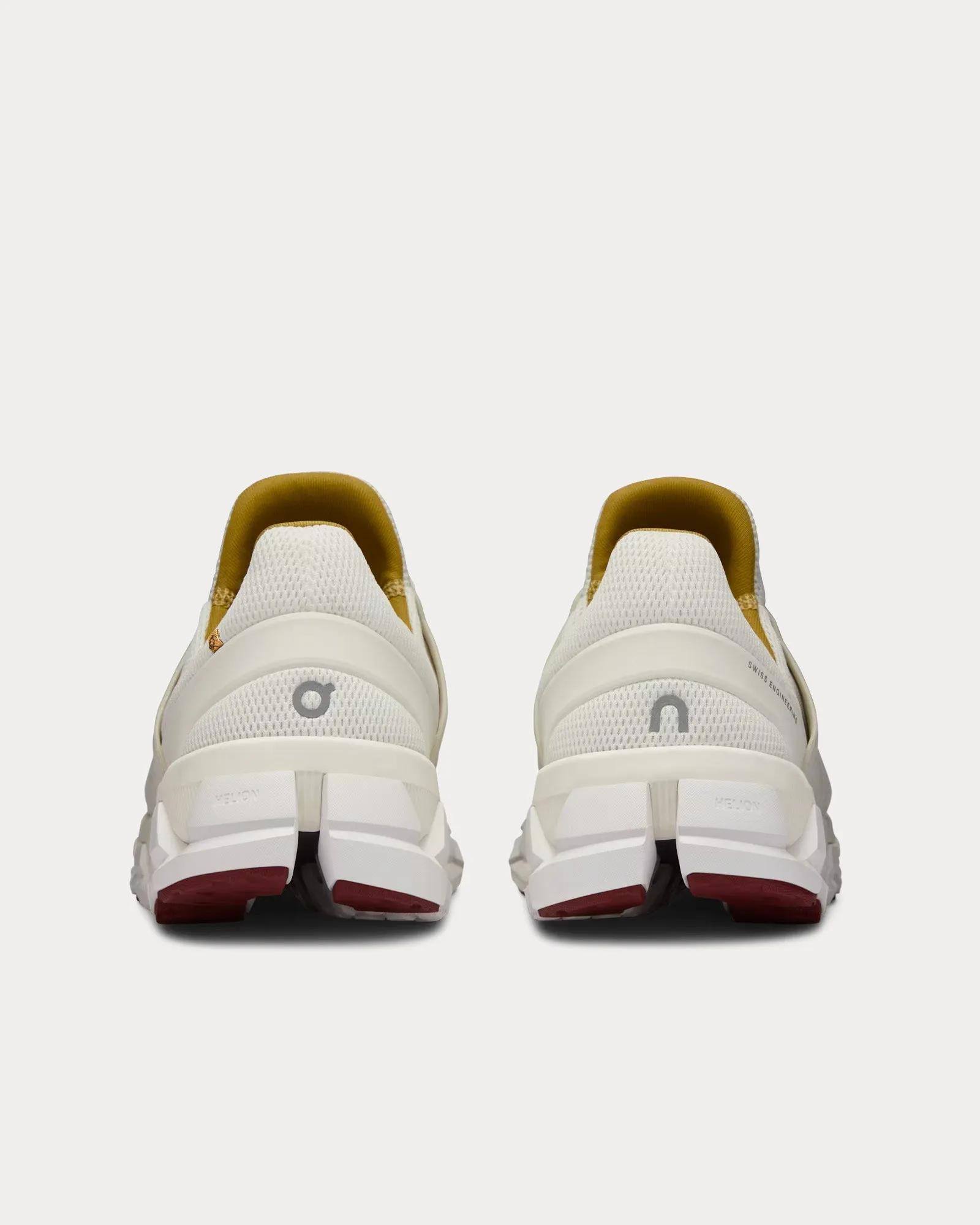 Cloudswift Suma Undyed-White / Ivory Running Shoes