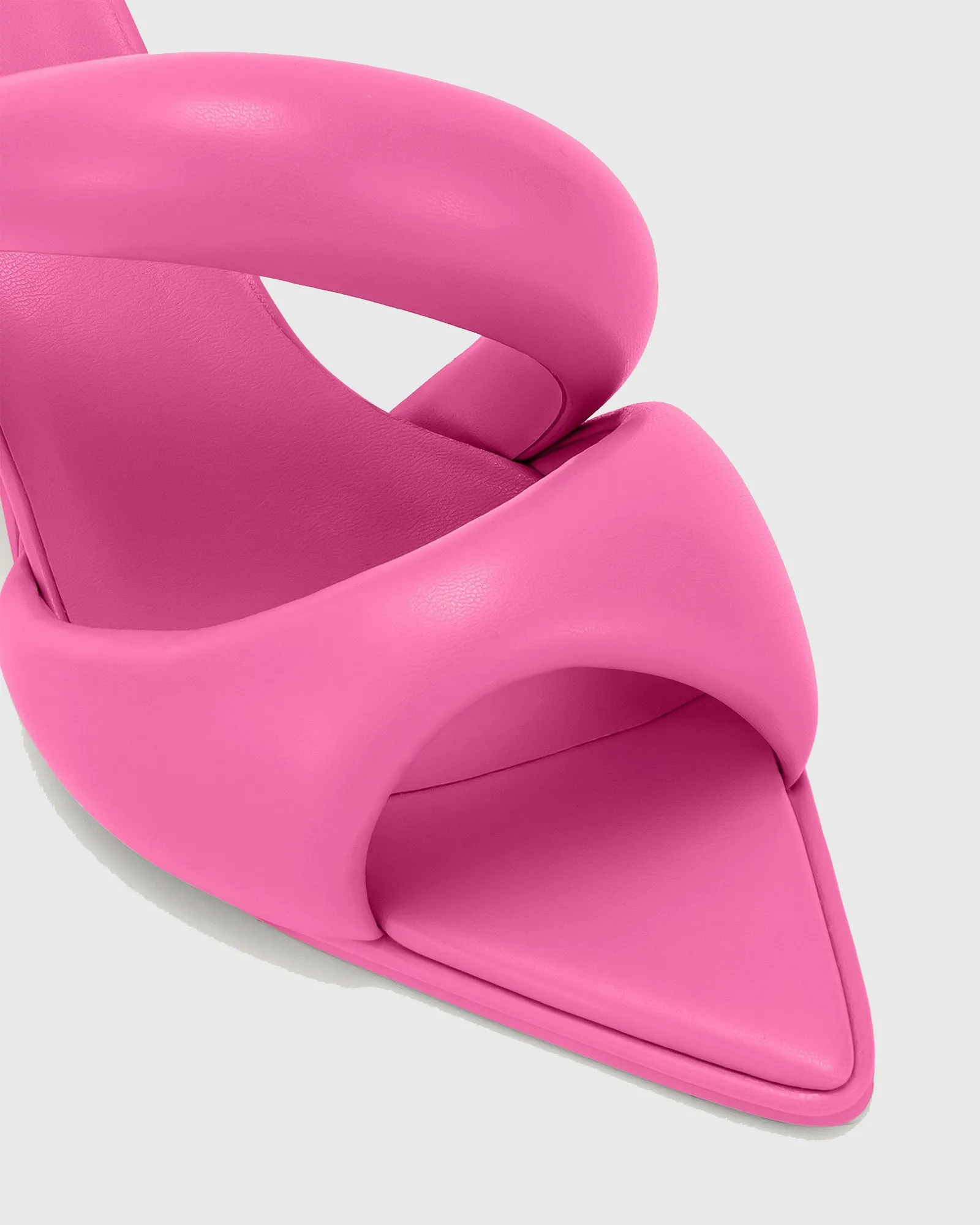 Felicia Hetertypic Heel Leather Pumps In Pink