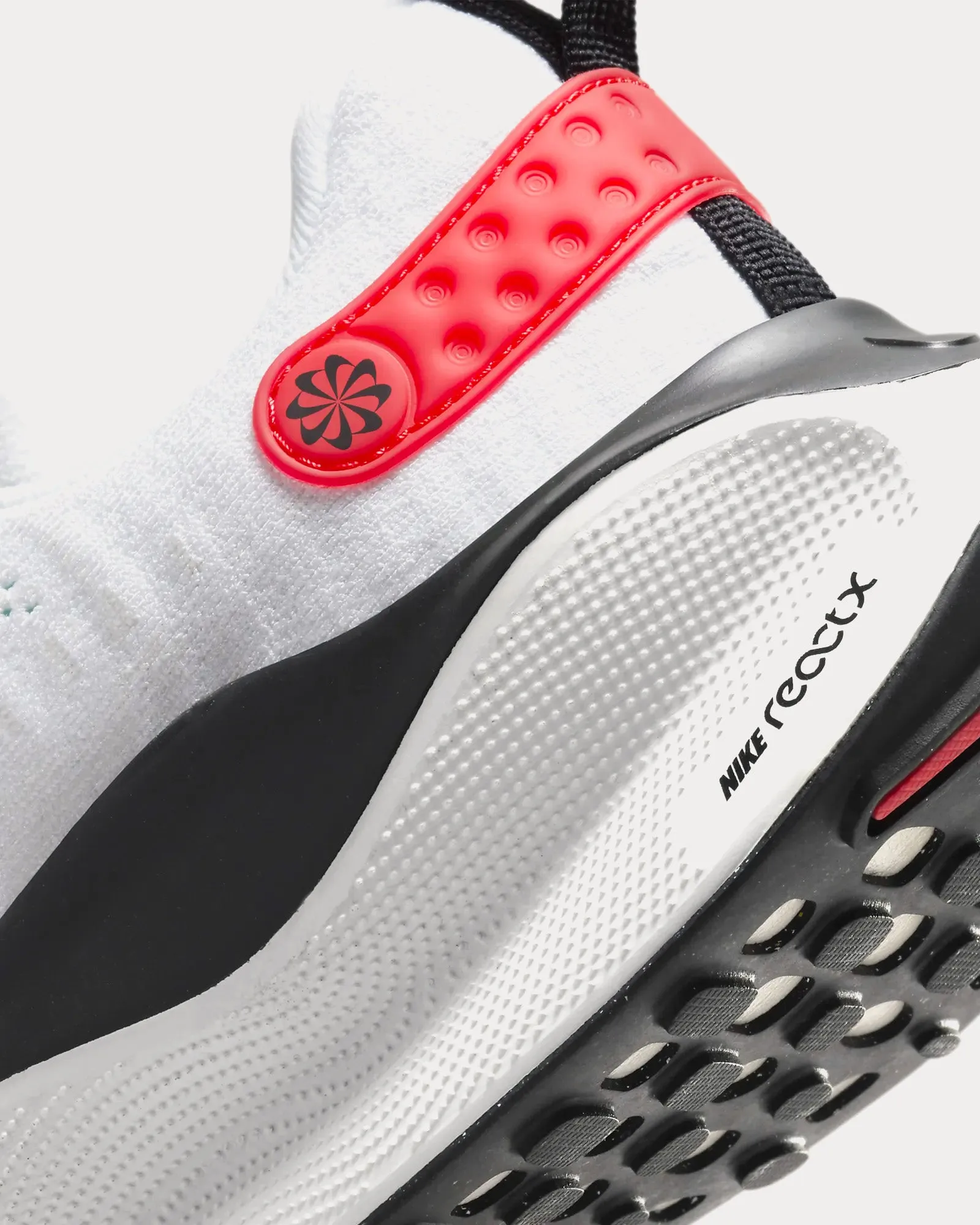 InfinityRN 4 White / Platinum Tint / Light Crimson / Velvet Brown Running Shoes