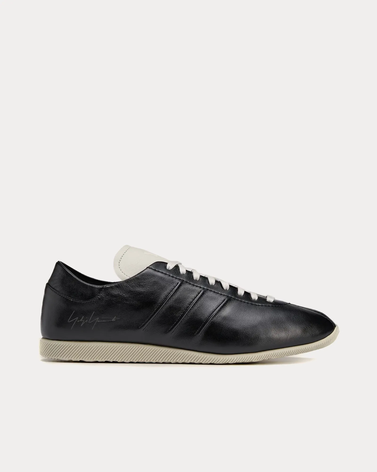 Japan Core Black / Black / Talc Low Top Sneakers