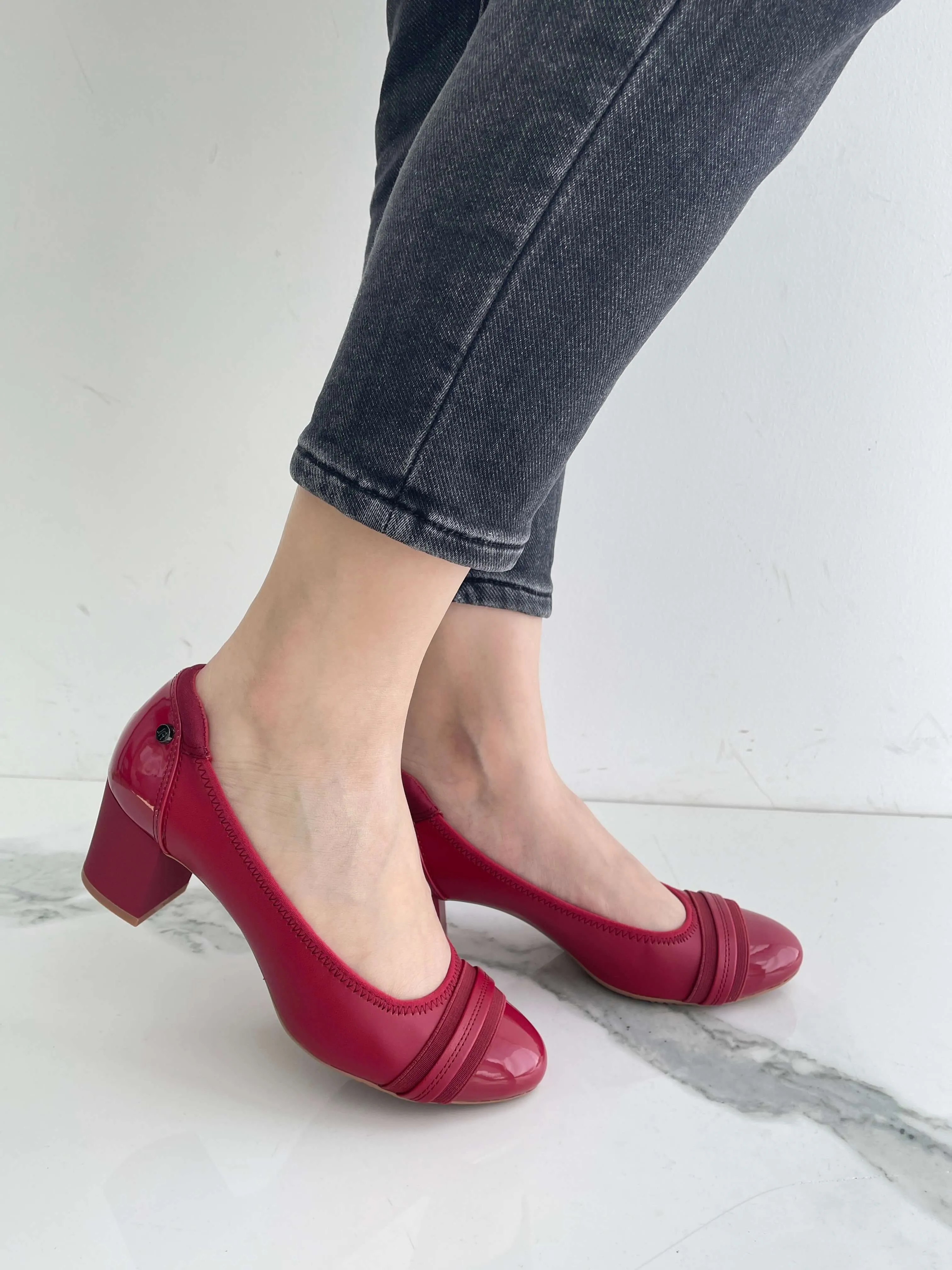JENN ARDOR Women Round Toe Low Heels Chunky Pumps