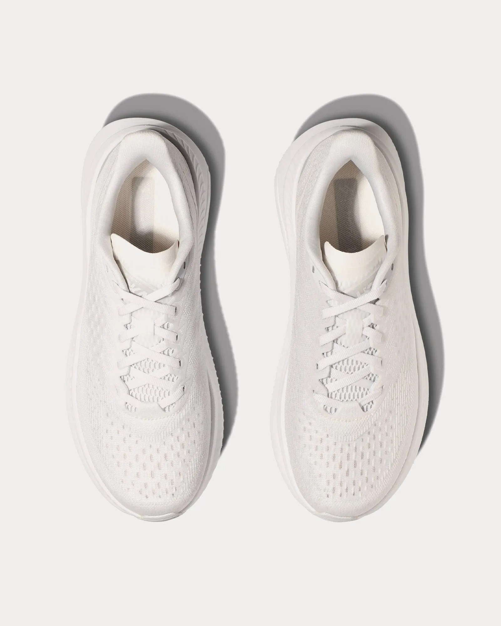 Mach 6 White / White Running Shoes