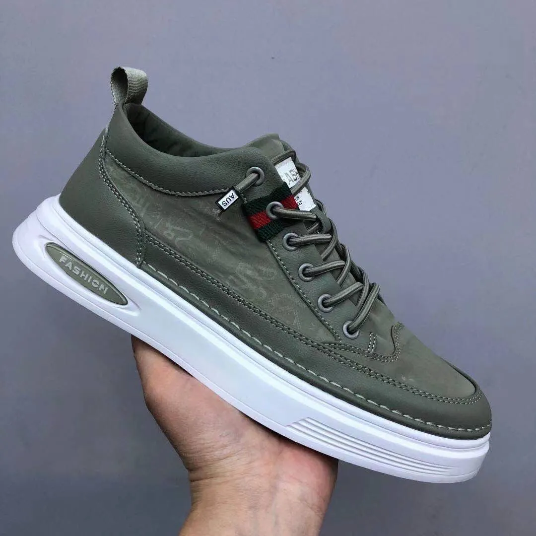 Men’s Solid Color Canvas Sneakers