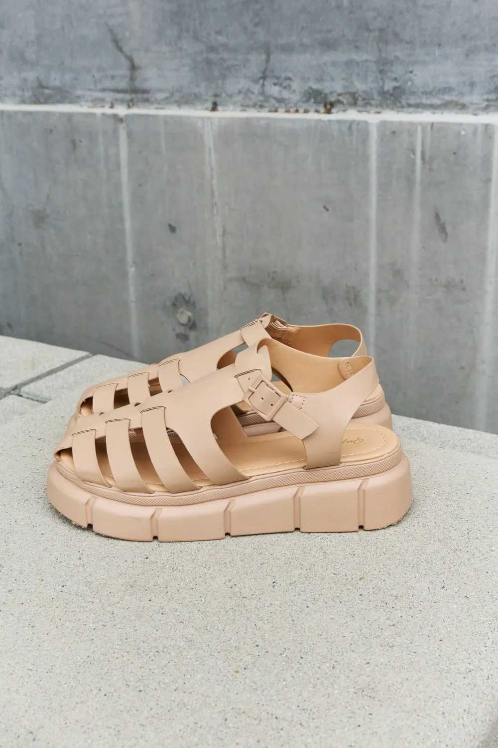 Qupid 90’s Platform Cage Strap Sandal in Tan