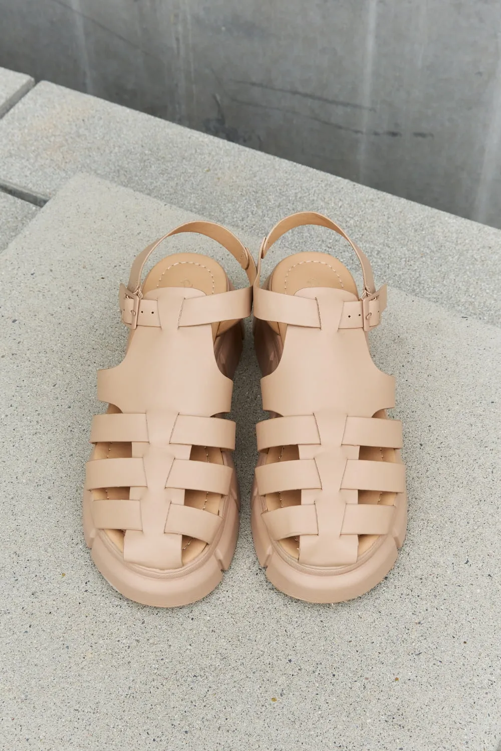 Qupid 90’s Platform Cage Strap Sandal in Tan