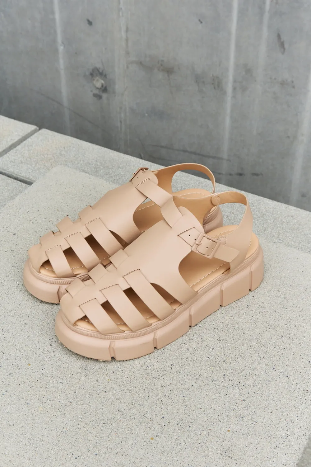 Qupid 90’s Platform Cage Strap Sandal in Tan