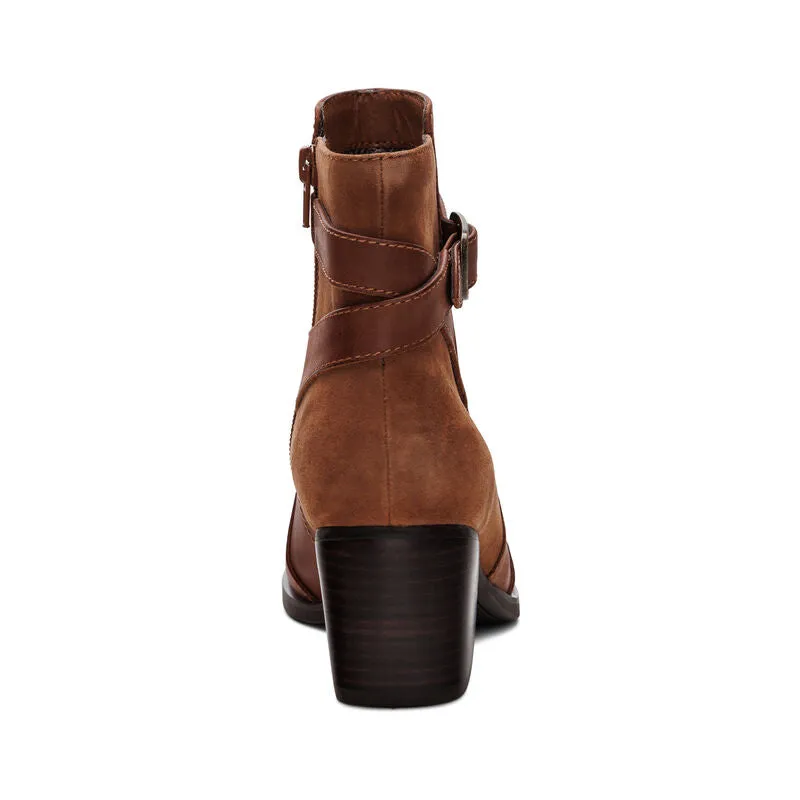 Rebecca Heel Boot in Cognac